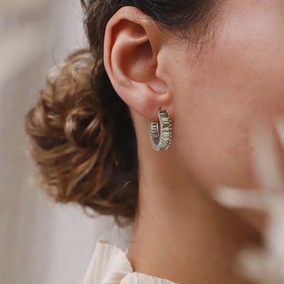 14K White Gold with Green Peridot Cubic Zirconia Drop Hoop Leverback Earrings - Picture 5 of 7